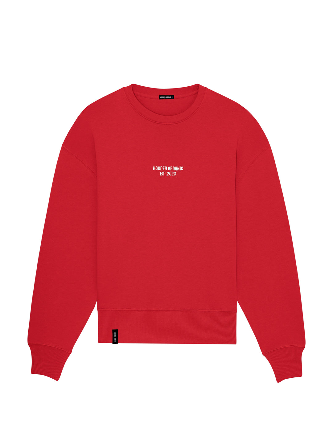 Rød sweatshirt set forfra med Hooded Organic-logo – GOTS-certificeret bomuld og afslappet pasform